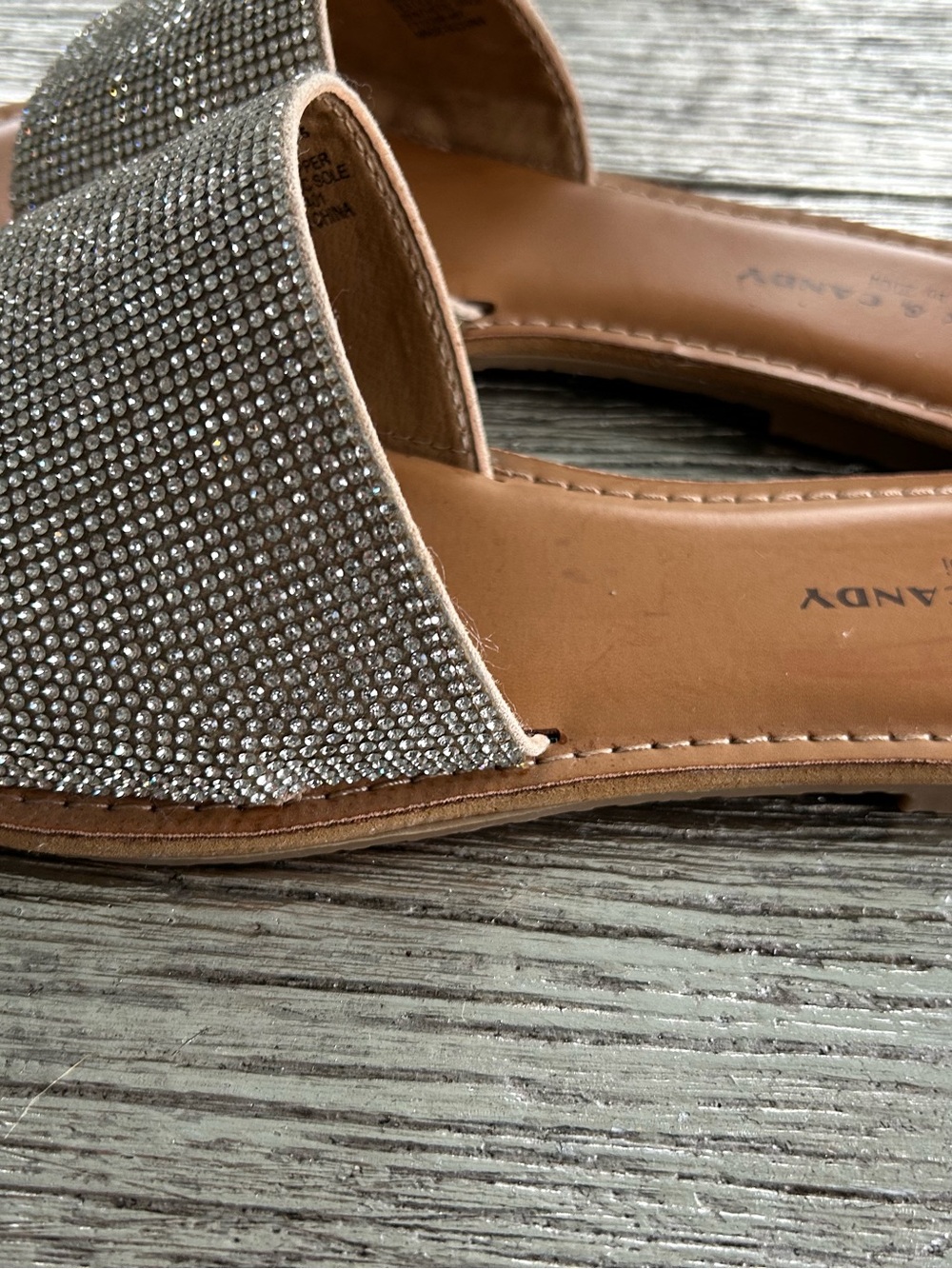 Rock & Candy Silver Sparkle Slide Sandals with Tan Footbed like new - Picture 5 of 6
